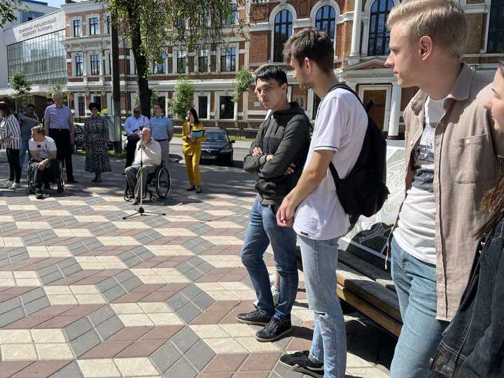 Это изображение имеет пустой атрибут alt; его имя файла - n-22_06_15-3-1.jpg