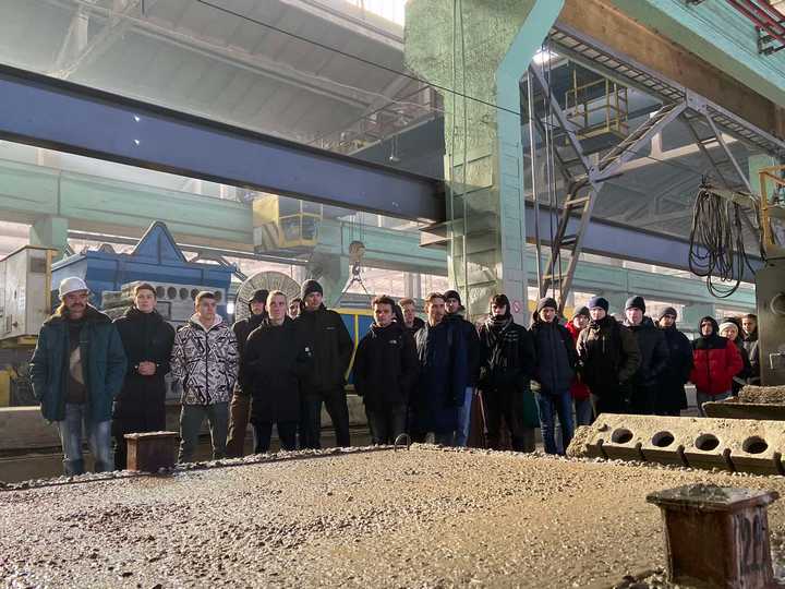 Это изображение имеет пустой атрибут alt; его имя файла - n-23_02_08-7.jpg